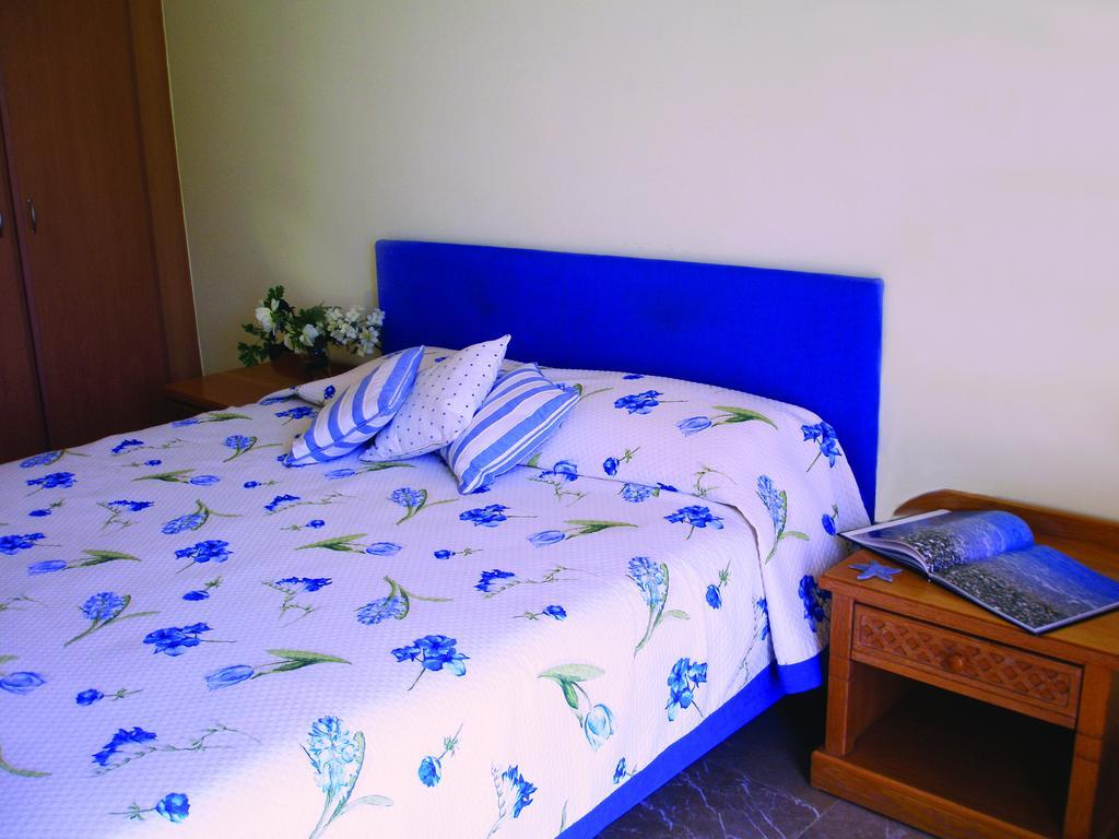 Hotel Florakis Livanátai Rum bild