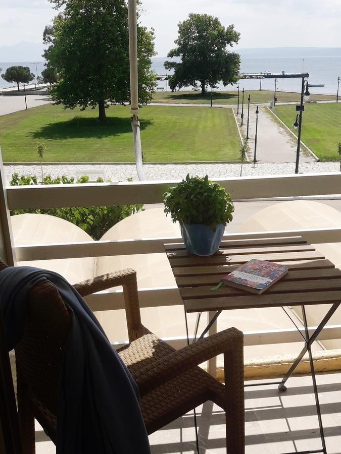 Hotel Florakis Livanátai Exteriör bild